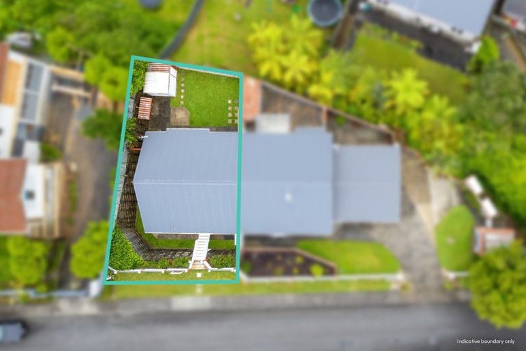 Photo of property in 4 Summit Road, Fairfield, Lower Hutt, 5011