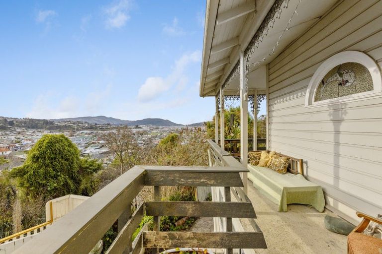 Photo of property in 53 Easther Crescent, Kew, Dunedin, 9012