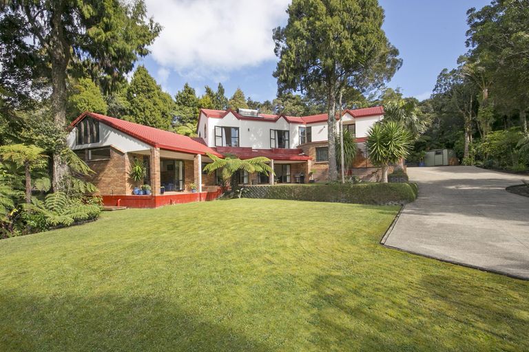 Photo of property in 789 Scenic Drive, Henderson Valley, Auckland, 0612