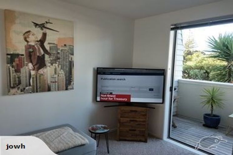 Photo of property in 9/3 Riverside Road, Orewa, 0931