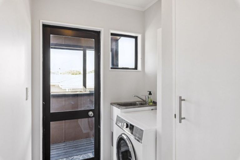 Photo of property in 8 Dale Road, Raumati South, Paraparaumu, 5032