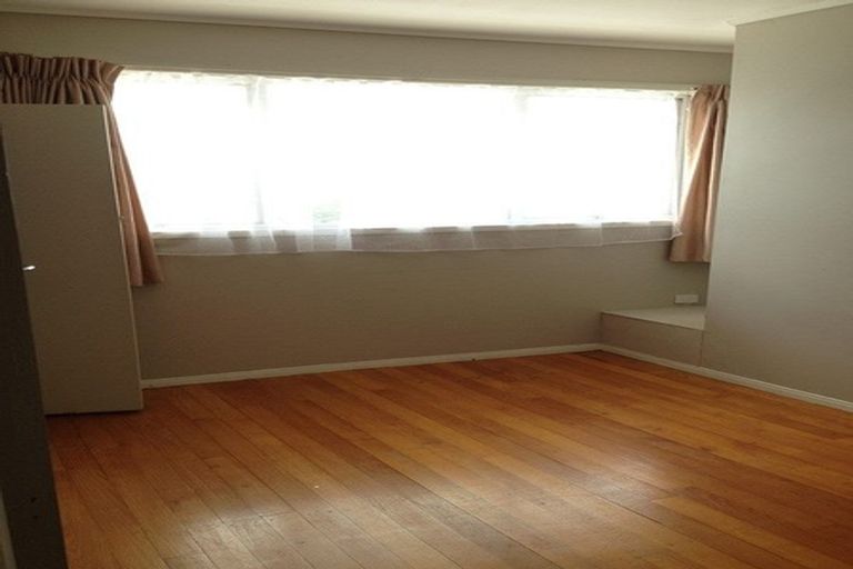 Photo of property in 18 Alton Terrace, Pakuranga Heights, Auckland, 2010