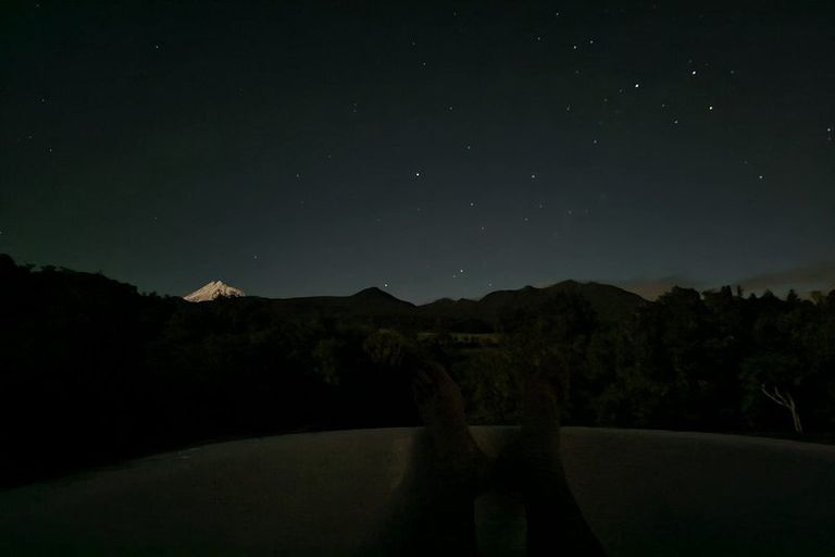 Photo of property in 1581 Carrington Road, Hurworth, New Plymouth, 4371