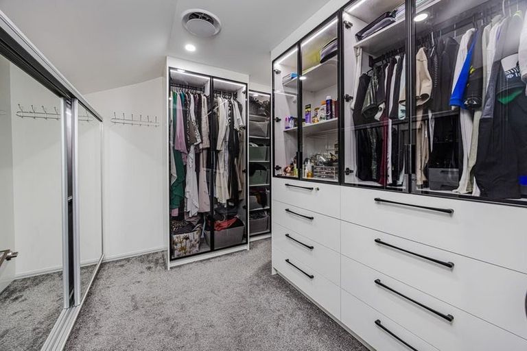 Photo of property in 29a Plumley Crescent, Mangere, Auckland, 2022