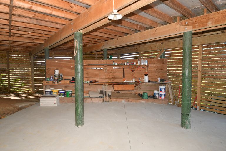 Photo of property in 45 Brick Bay Drive, Sandspit, Warkworth, 0982