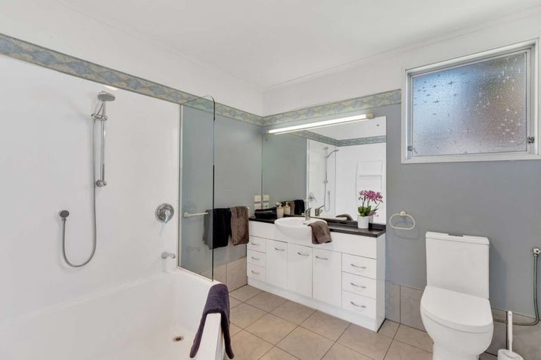 Photo of property in 114 The Circle, Manly, Whangaparaoa, 0930