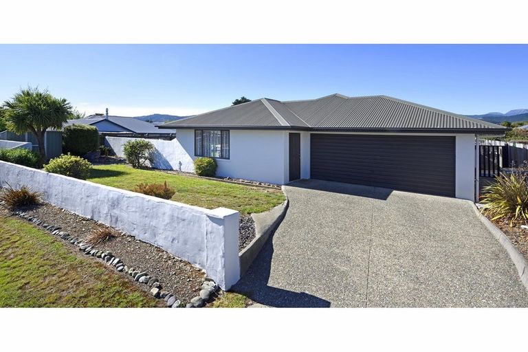 Photo of property in 70 Starveall Street, Brightwater, 7022