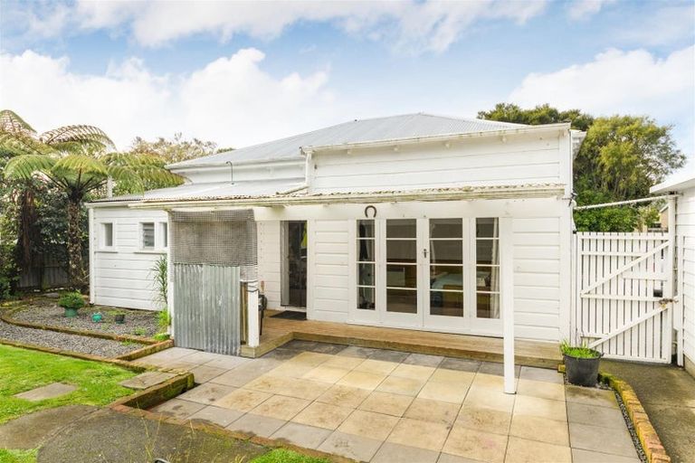 Photo of property in 78 Pukepapa Road, Marton, 4710