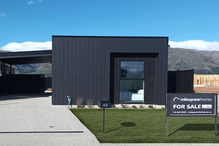 Photo of property in 49 Gillespie Street, Lake Hawea, 9382