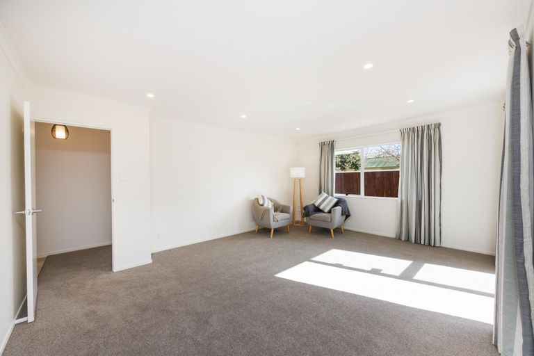 Photo of property in 21a Rangitira Avenue, Palmerston North, 4414