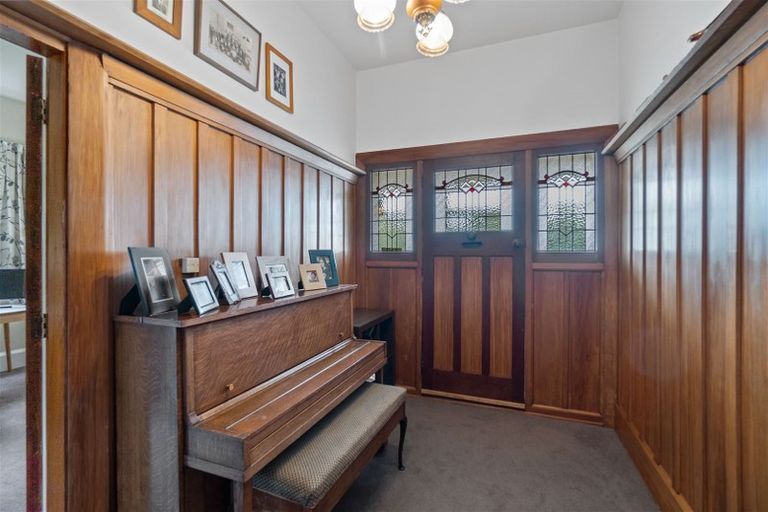 Photo of property in 53 Beckford Road, Saint Martins, Christchurch, 8022