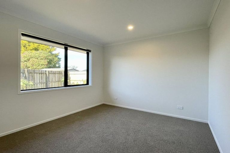Photo of property in 25a Woodleigh Street, Frankleigh Park, New Plymouth, 4310
