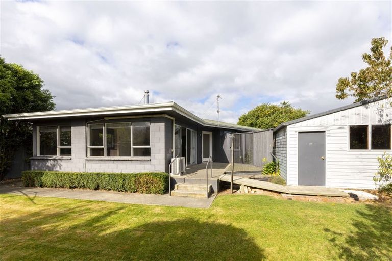 Photo of property in 6 Wallace Place, Rangiora, 7400