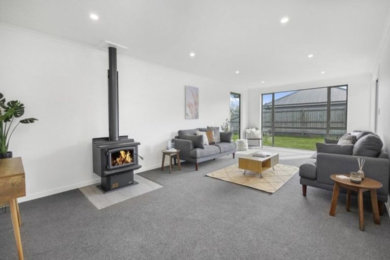 Photo of property in 15 Walter Place, Kirwee, Darfield, 7571