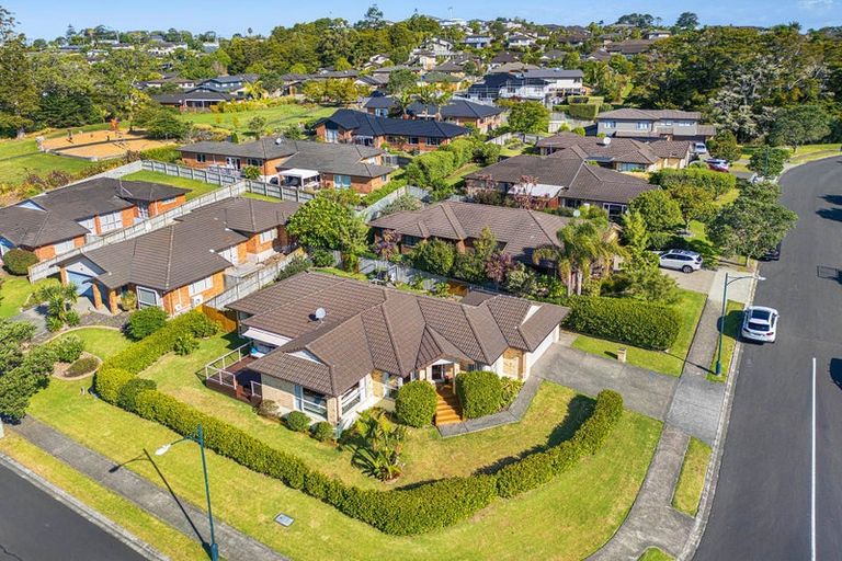 Photo of property in 1 Anchorite Way, Red Beach, 0932