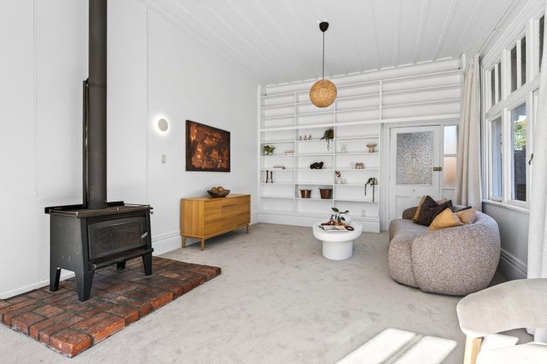 Photo of property in 6 Main Street, Greytown, 5712