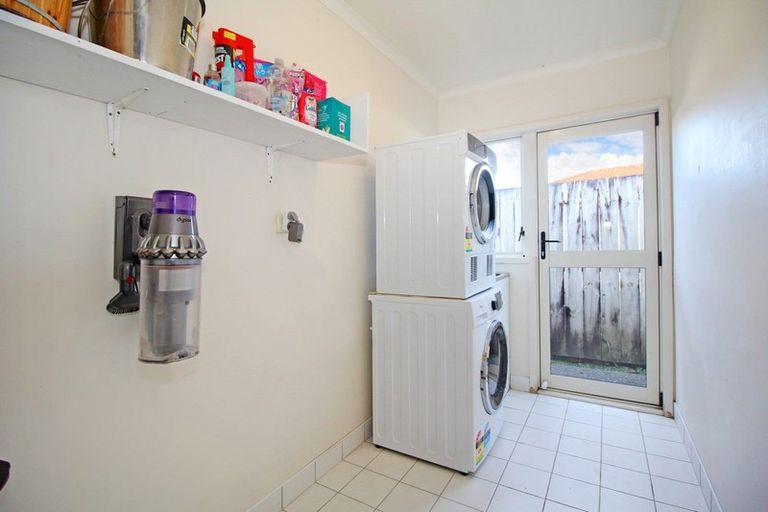 Photo of property in 4 Pateke Drive, Takanini, 2112