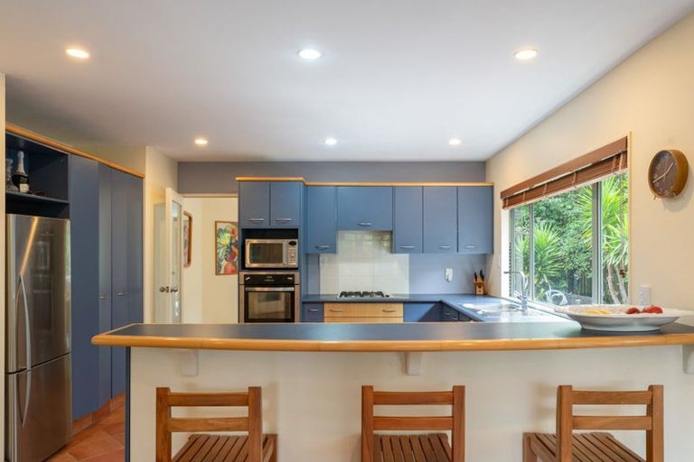 Photo of property in 6 Gresford Place, Churton Park, Wellington, 6037