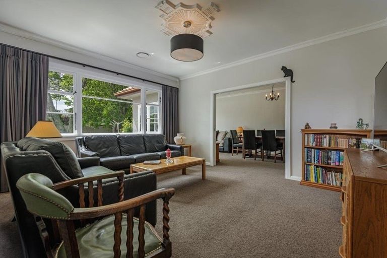 Photo of property in 8 Hughes Avenue, Hokowhitu, Palmerston North, 4410
