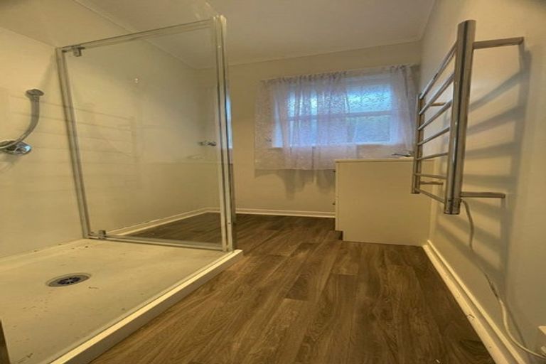 Photo of property in 372 Great South Road, Opaheke, Papakura, 2113