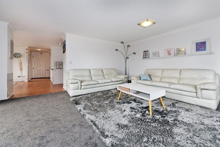 Photo of property in 147a View Road, Sunnyvale, Auckland, 0612