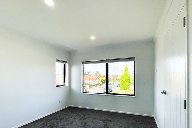 Photo of property in 15a Parkinson Avenue, Wesley, Auckland, 1041