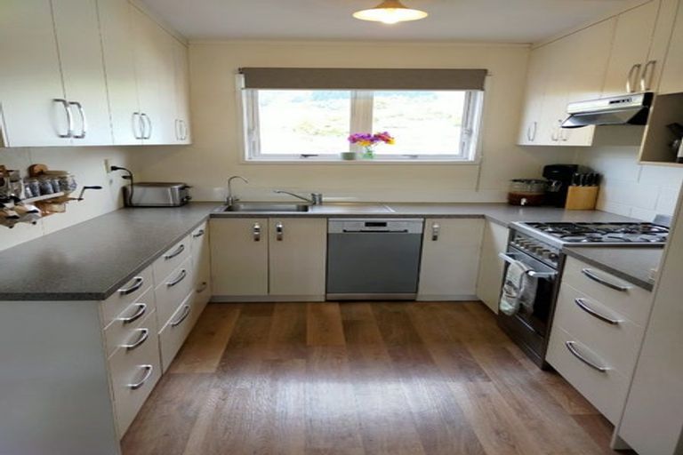 Photo of property in 1/15 Hutcheson Street, Nelson South, Nelson, 7010