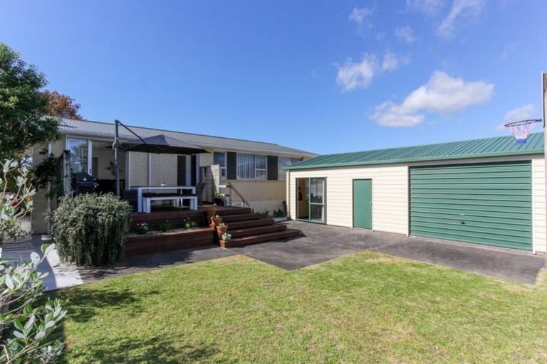 Photo of property in 4 Kelvin Place, Westown, New Plymouth, 4310