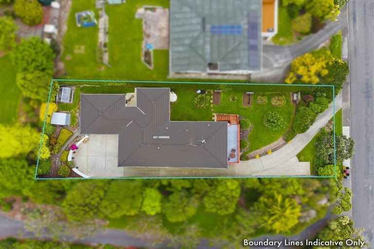 Photo of property in 51 Kotare Street, Waikanae, 5036