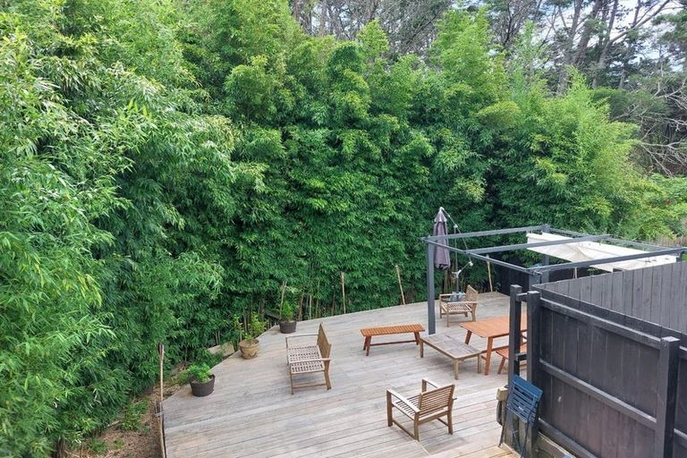 Photo of property in 1/14 Barnfield Place, Glendene, Auckland, 0602