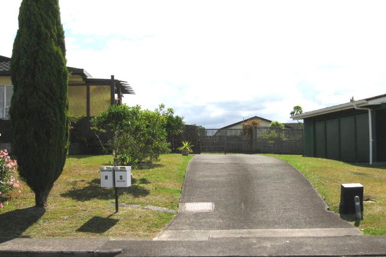 Photo of property in 1/3 Pamela Place, New Lynn, Auckland, 0600