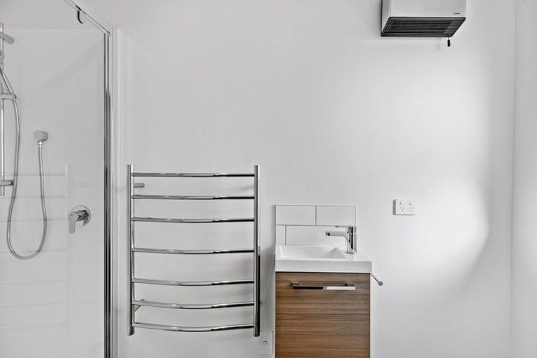 Photo of property in 39a Moore Street, Hillcrest, Auckland, 0627