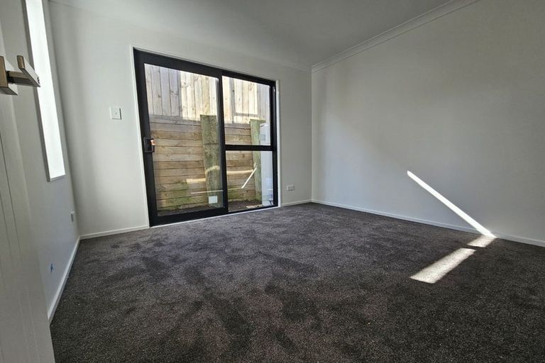 Photo of property in 65a Tiroroa Avenue, Te Atatu South, Auckland, 0610