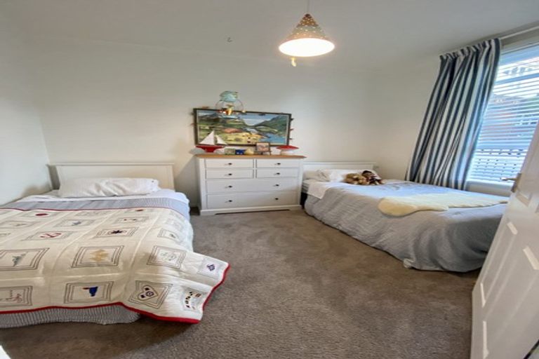 Photo of property in 49 Aurora Terrace, Kelburn, Wellington, 6012