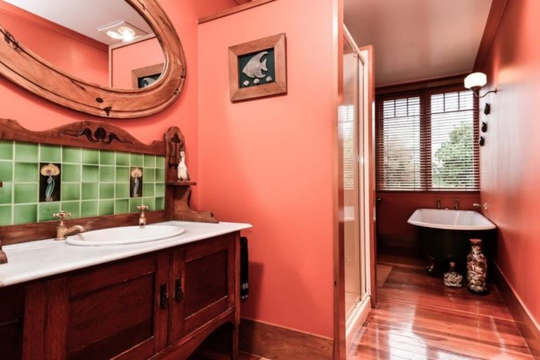 Photo of property in 1 Oakley Avenue, Claudelands, Hamilton, 3214