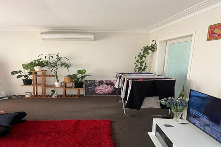 Photo of property in 2/13 Hayward Road, Papatoetoe, Auckland, 2025