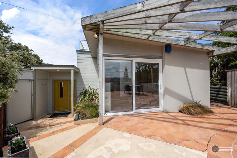 Photo of property in 2/90 Howard Road, Point Howard, Lower Hutt, 5013