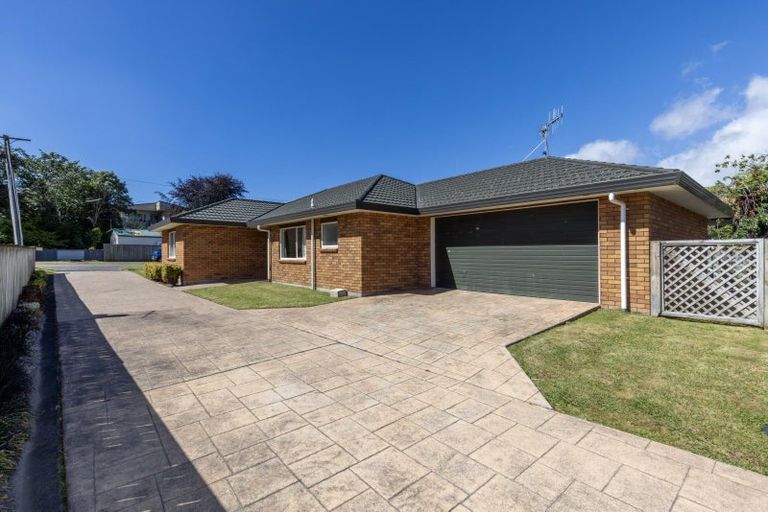 Photo of property in 22 Kowhai Grove, Raumati Beach, Paraparaumu, 5032