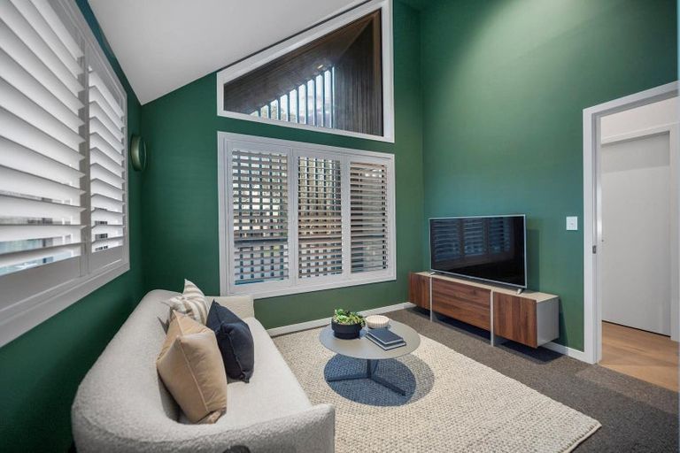 Photo of property in 23 Otakau Road, Milford, Auckland, 0620