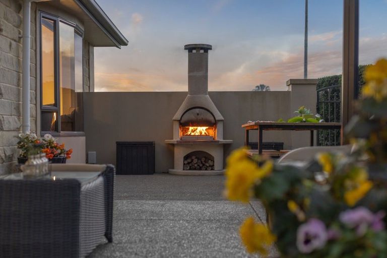 Photo of property in 60 Easton Way, Levin, 5510