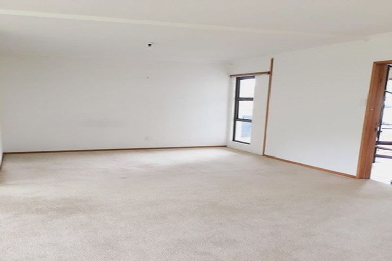 Photo of property in 287 Titirangi Road, Titirangi, Auckland, 0604