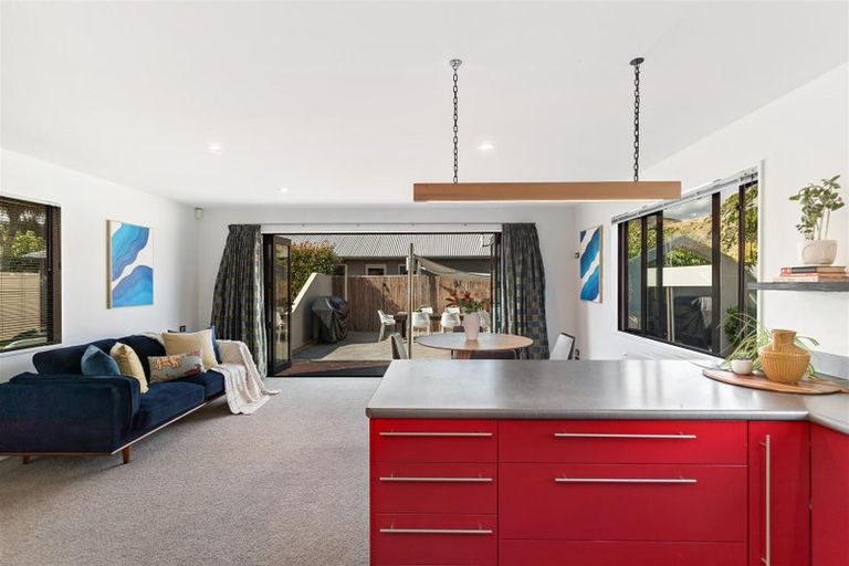 Photo of property in 1 Coburn Place, Lake Hayes, Queenstown, 9304