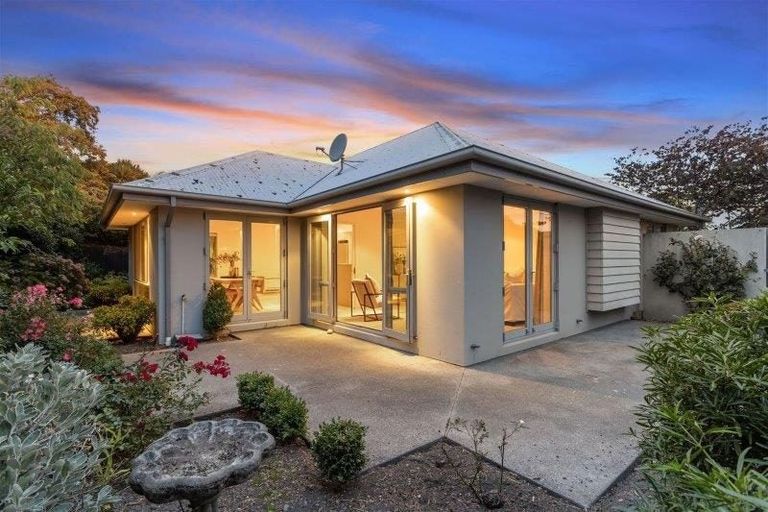 Photo of property in 70b Jeffreys Road, Fendalton, Christchurch, 8052