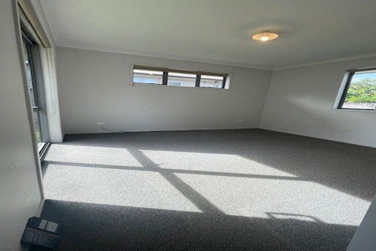 Photo of property in 7 South Street, Papakura, 2110