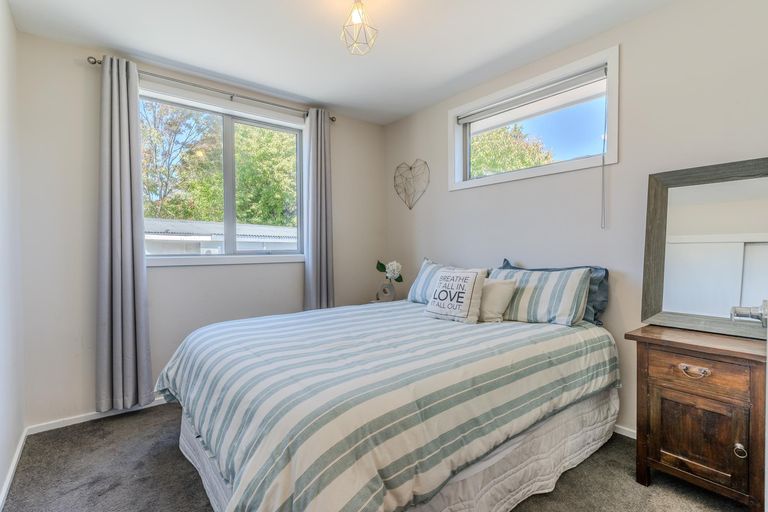 Photo of property in 43 Jollie Road, Twizel, 7901