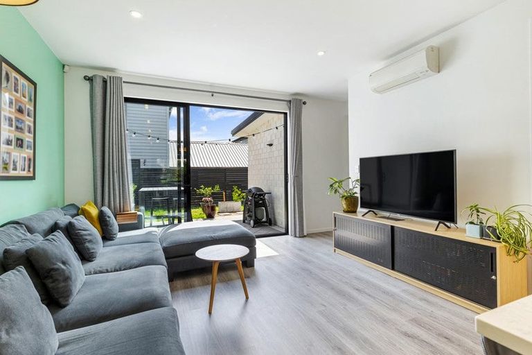 Photo of property in 31b Westgate Drive, Westgate, Auckland, 0614