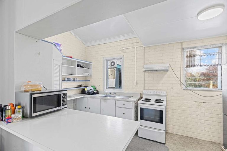 Photo of property in 624 Featherston Street, Roslyn, Palmerston North, 4414