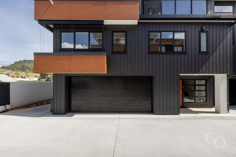 Photo of property in 1/29 May Street, Mount Maunganui, 3116