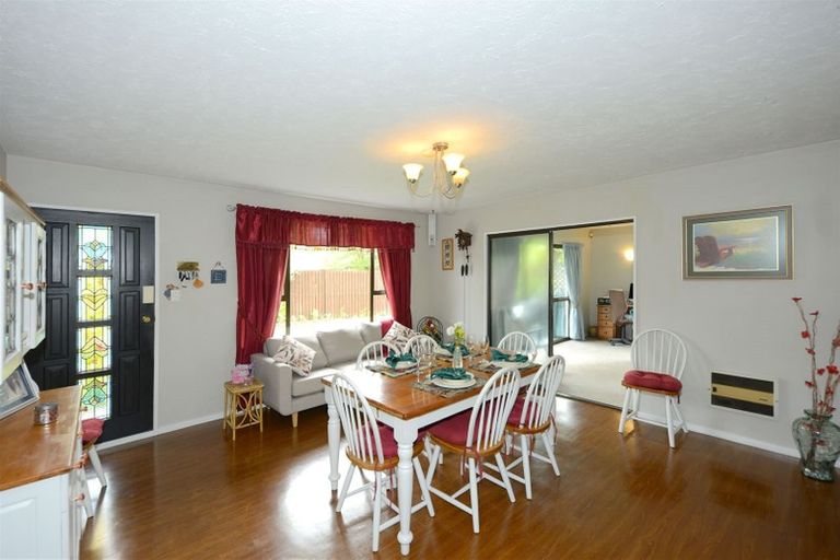 Photo of property in 12 Juniper Place, Burnside, Christchurch, 8053