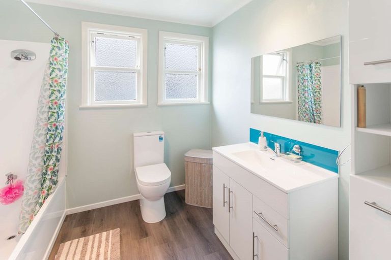 Photo of property in 31 Tweed Street, Roslyn, Palmerston North, 4414